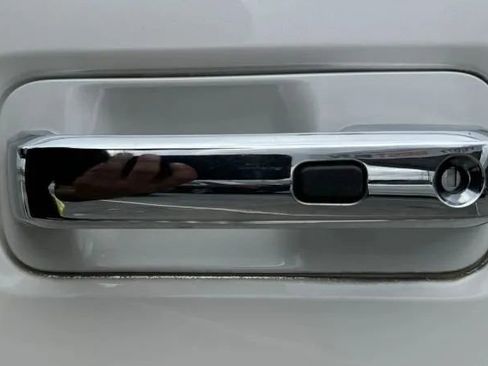 Used 2015 Ford F150 Lariat w/ Equipment Group 502A Luxury image 12