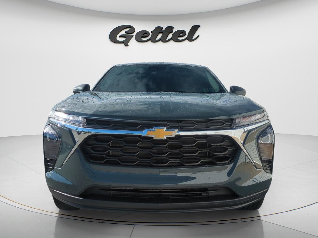 Used 2026 Chevrolet Trax LS w/ Driver Confidence Package FWD image 2