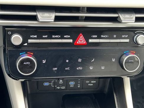 Used 2025 Hyundai Tucson SEL FWD image 26