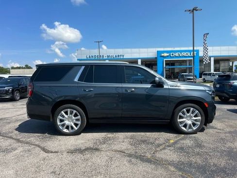 Used 2021 Chevrolet Tahoe High Country AWD/4WD image 2