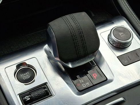 Used 2024 Jaguar F-PACE R-Dynamic S image 19