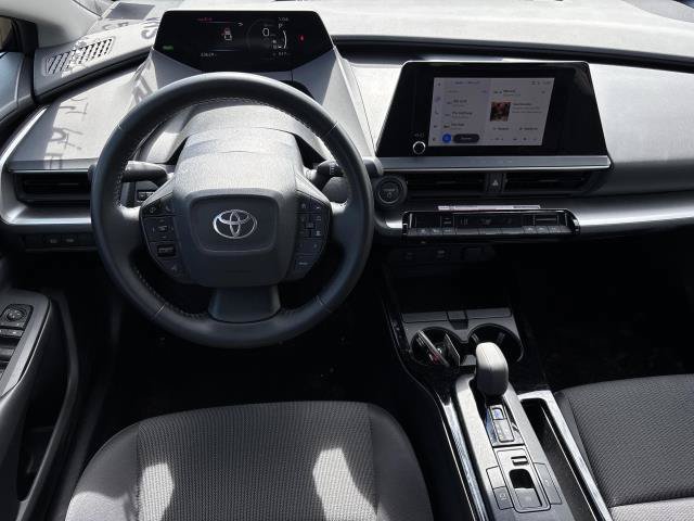 Certified 2025 Toyota Prius LE FWD image 2