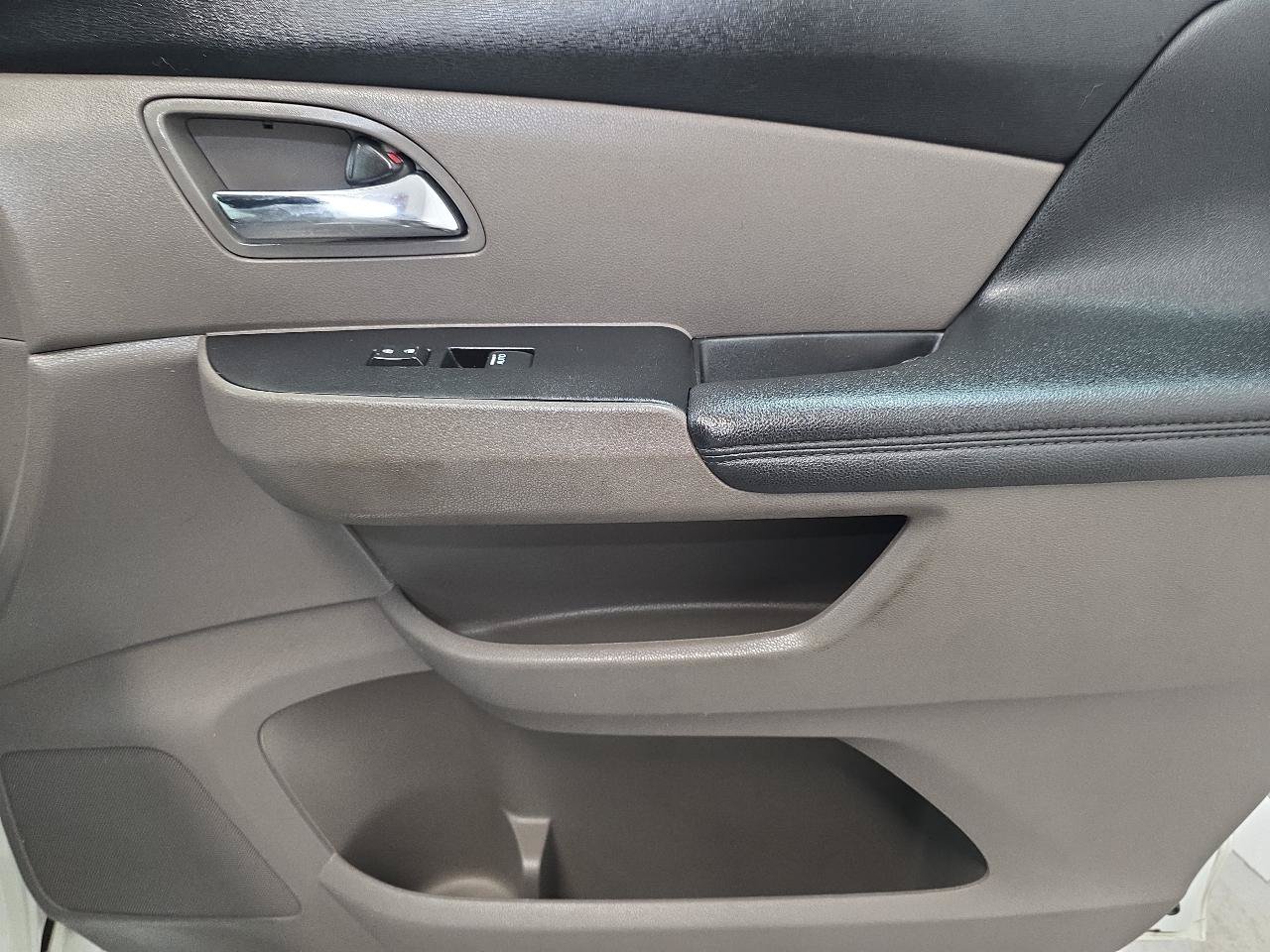 Used 2014 Honda Odyssey Touring image 43