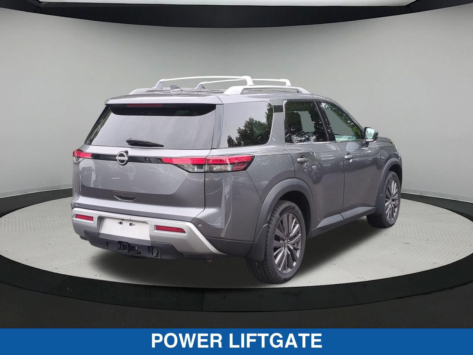 Used 2023 Nissan Pathfinder SL w/ SL Premium Package AWD/4WD image 4