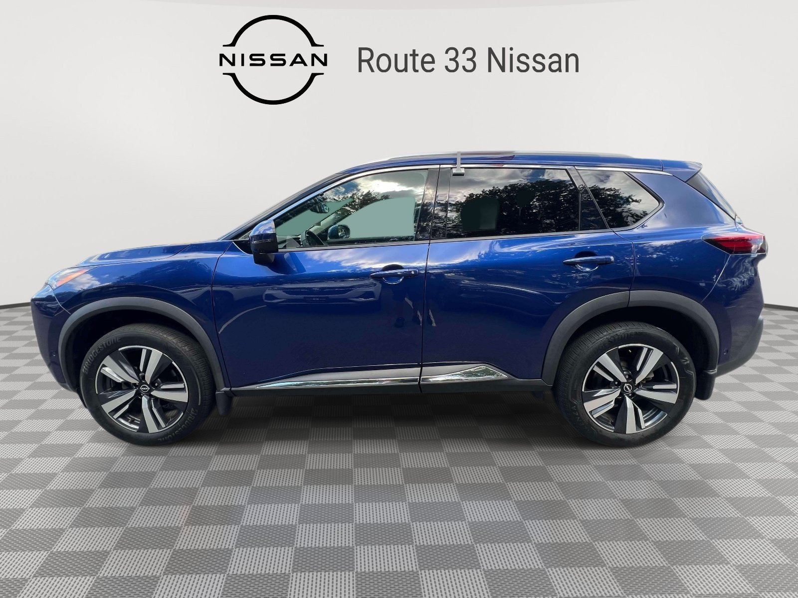 Used 2023 Nissan Rogue SL w/ SL Premium Package AWD/4WD image 5