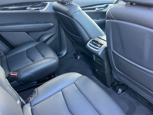 Certified 2025 Cadillac XT6 Premium Luxury image 18