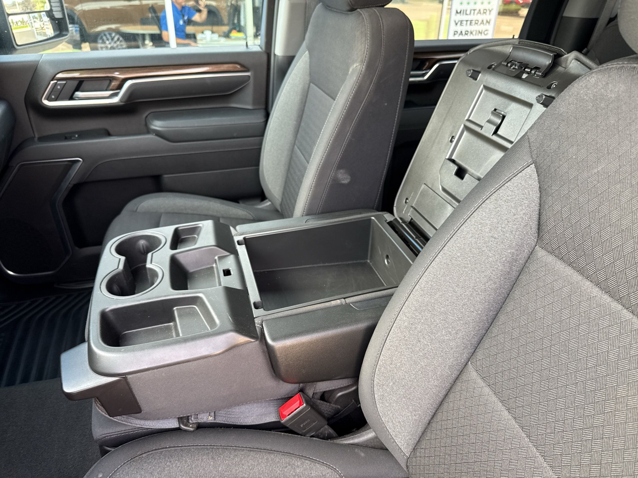 Used 2025 Chevrolet Silverado 2500 LT w/ Convenience Package AWD/4WD image 14