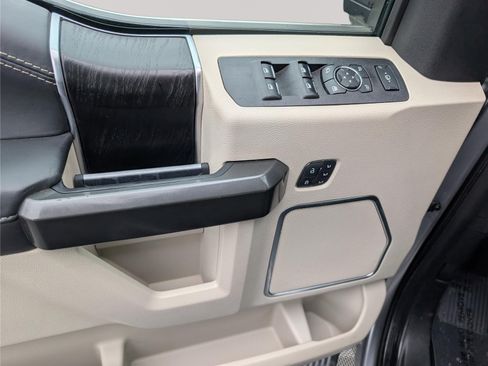Used 2021 Ford F250 Limited AWD/4WD image 22