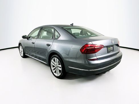 Used 2019 Volkswagen Passat 2.0T Wolfsburg FWD image 5
