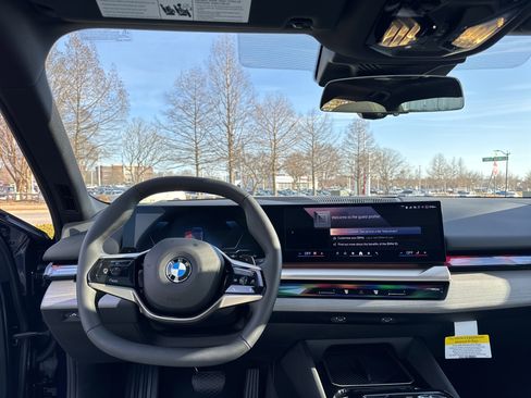 New 2026 BMW 530i xDrive AWD/4WD image 12