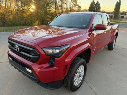 Used 2025 Toyota Tacoma SR5
