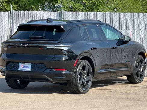 New 2026 Chevrolet Equinox EV RS FWD image 4