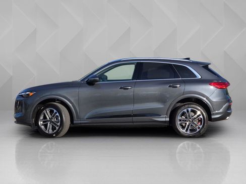 New 2026 Audi Q5 Premium image 3