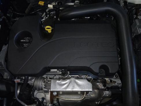 Used 2023 Chevrolet Equinox LS w/ LS Convenience Package FWD image 30