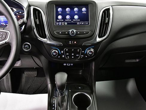 Used 2023 Chevrolet Equinox LT image 24