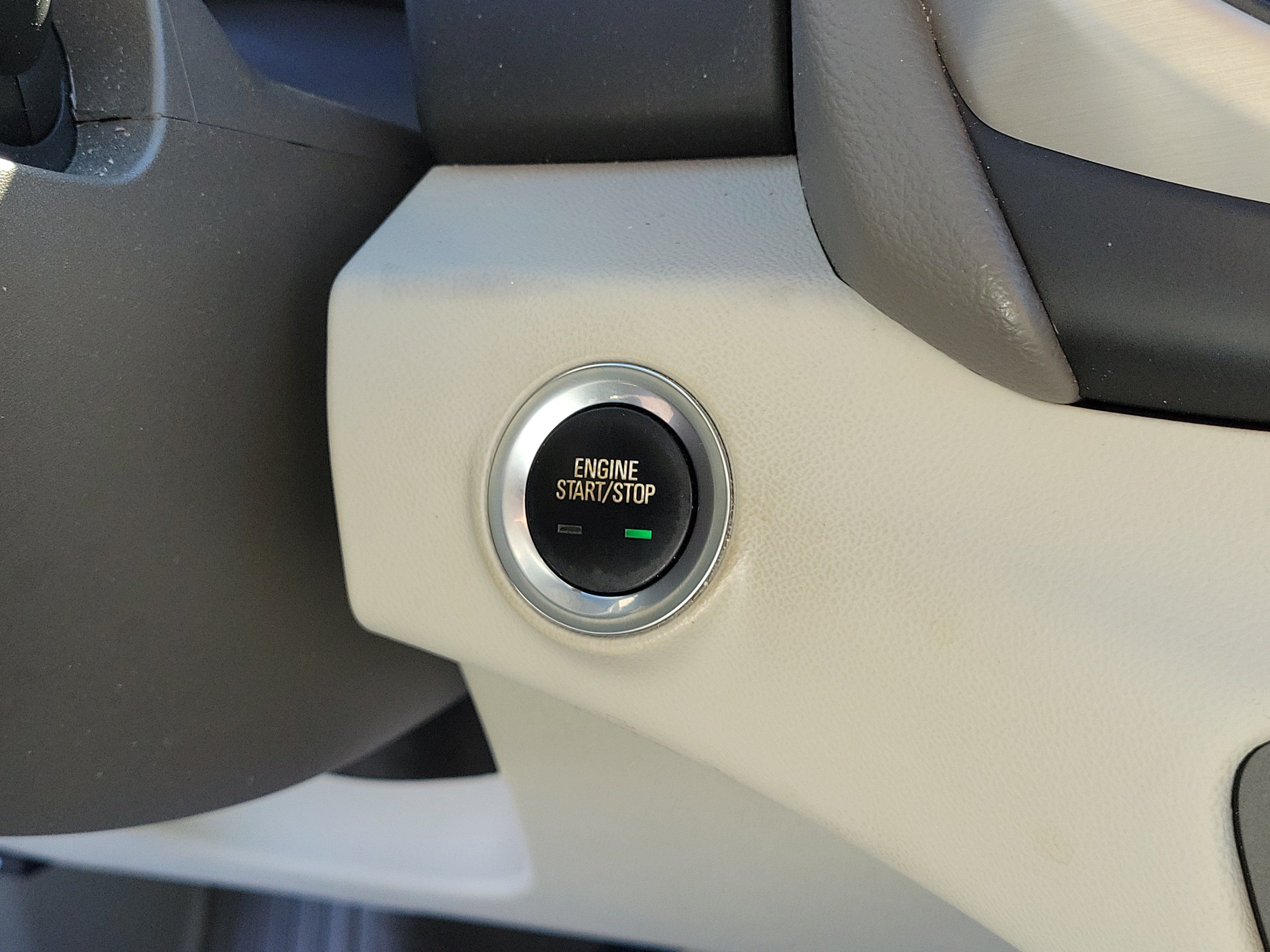 Used 2020 GMC Terrain Denali w/ Denali Premium Package FWD image 30