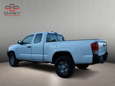 Used 2016 Toyota Tacoma 2WD Access Cab image 7