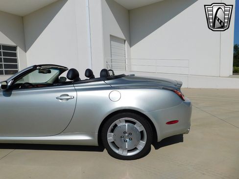 Used 2003 Lexus SC 430 Convertible image 7