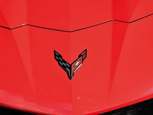 Used 2020 Chevrolet Corvette Stingray Coupe w/ 1LT image 18