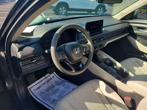 Used 2024 Honda Accord EX image 18