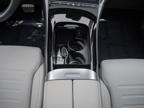 Certified 2025 Mercedes-Benz GLC 300 4MATIC image 26