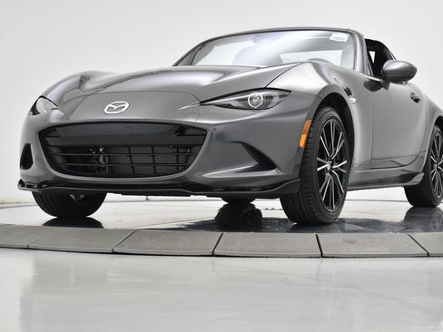 New 2026 MAZDA MX-5 Miata RF Grand Touring w/ Appearance Package RWD image 14