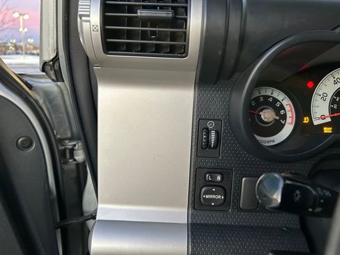 Used 2008 Toyota FJ Cruiser 4WD image 20