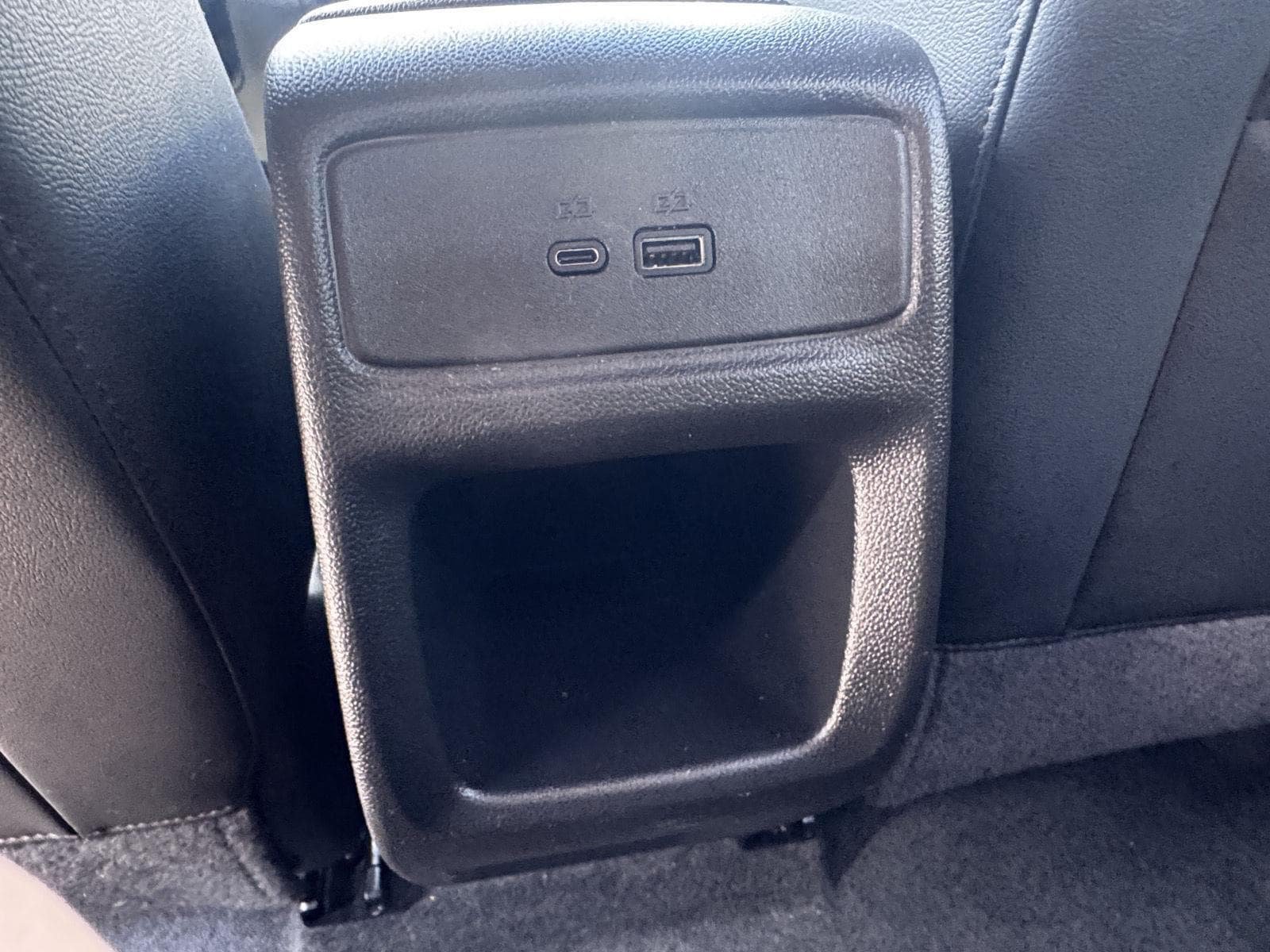 Certified 2024 Chevrolet Trax RS FWD image 14