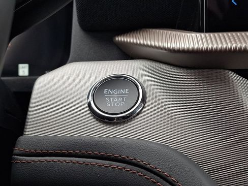 New 2026 Ford Explorer Active image 17