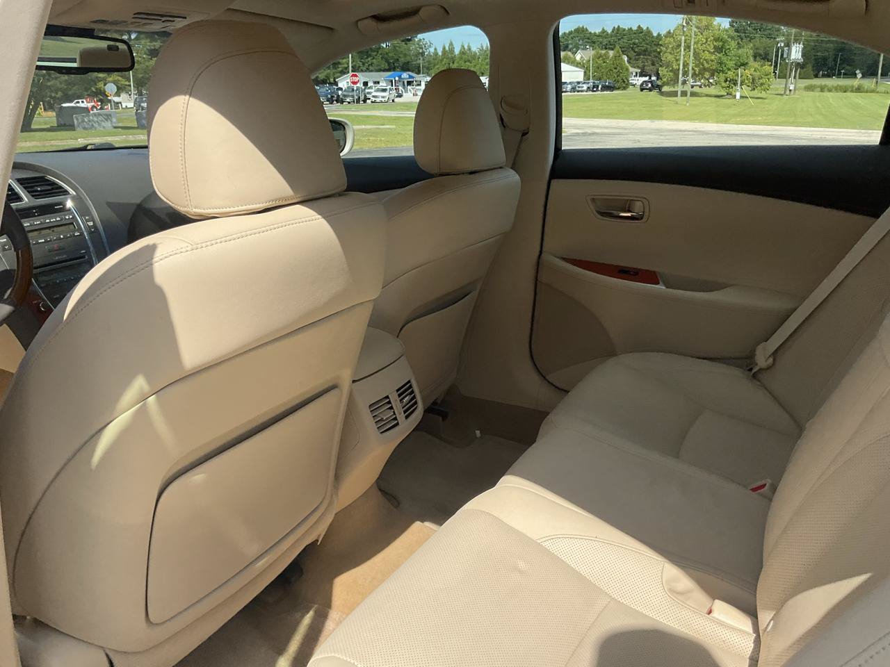 Used 2011 Lexus ES 350 FWD image 16