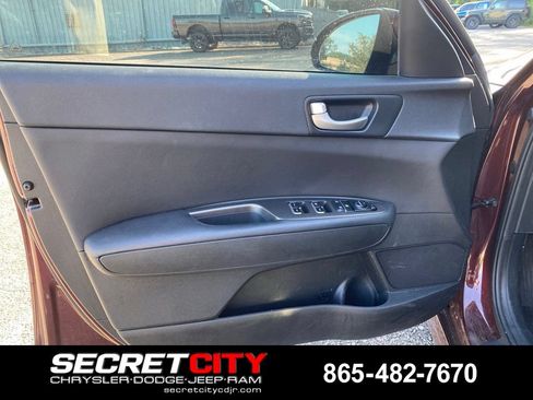 Used 2020 Kia Optima LX FWD image 14
