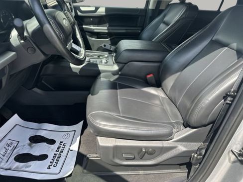 Used 2024 Ford Expedition XLT AWD/4WD image 14