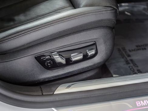 Used 2019 BMW 740i xDrive w/ Executive Package image 45