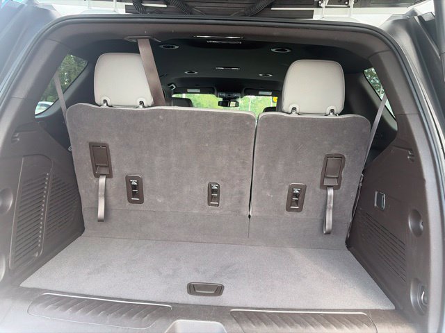 Used 2023 GMC Yukon SLT RWD image 5