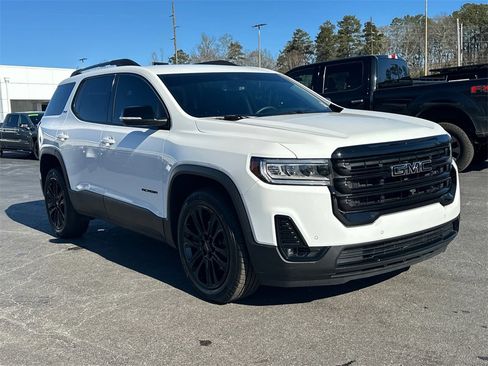 Used 2023 GMC Acadia SLT w/ Elevation Edition image 4