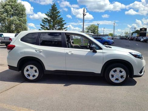 Used 2022 Subaru Forester image 5