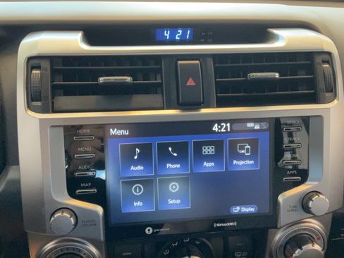 Used 2020 Toyota 4Runner SR5 AWD/4WD image 14