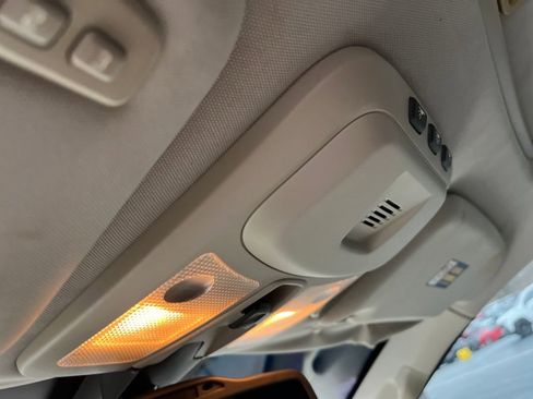 Used 2004 Volvo XC90 2.5T image 15