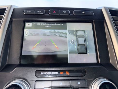 Used 2018 Ford F150 Platinum w/ Equipment Group 701A Luxury image 24