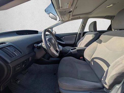 Used 2014 Toyota Prius Three image 17