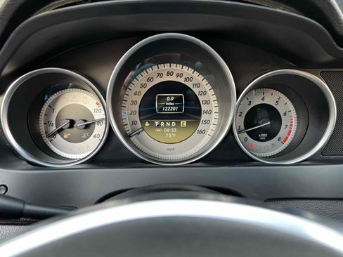 Used 2012 Mercedes-Benz C 250 Sedan image 9