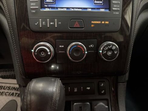 Used 2015 Chevrolet Traverse LT w/ Style and Technology Package AWD/4WD image 18