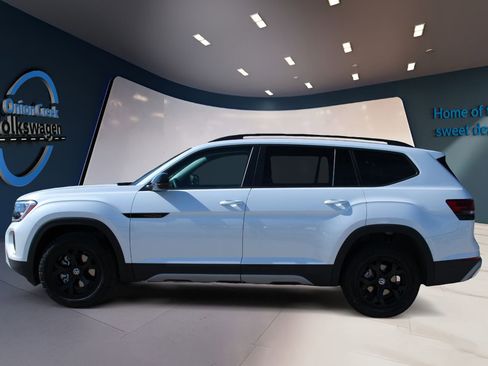 New 2026 Volkswagen Atlas Peak Edition AWD/4WD image 7