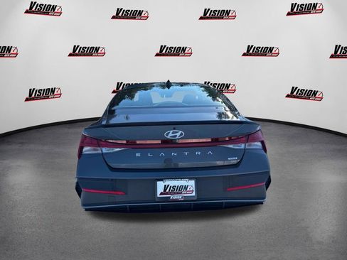 New 2025 Hyundai Elantra SEL image 6