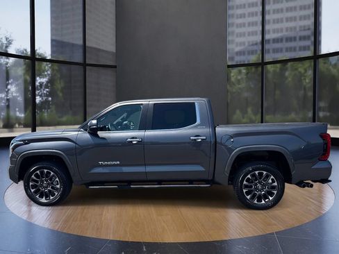 Used 2025 Toyota Tundra Limited AWD/4WD image 5
