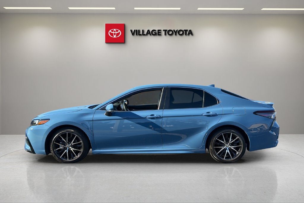 Certified 2023 Toyota Camry SE FWD image 2