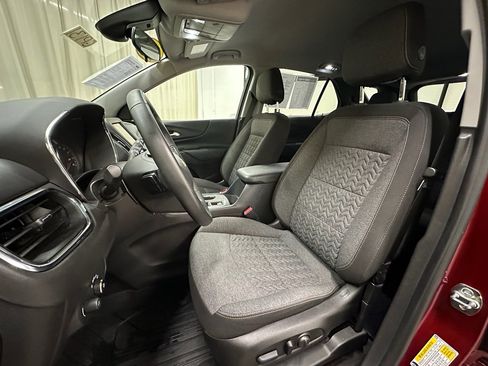 Used 2024 Chevrolet Equinox LT w/ LPO, Floor Liner Package image 24
