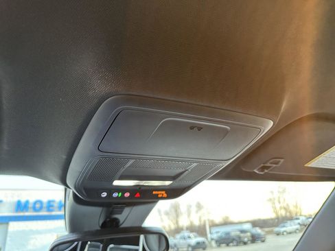 Used 2025 Buick Enclave Preferred image 35