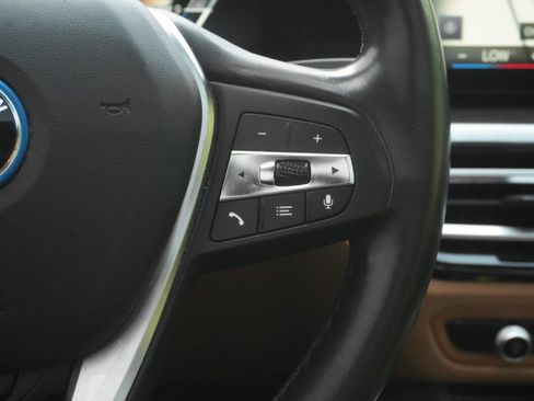 Used 2023 BMW i4 eDrive35 w/ Premium Package RWD image 17