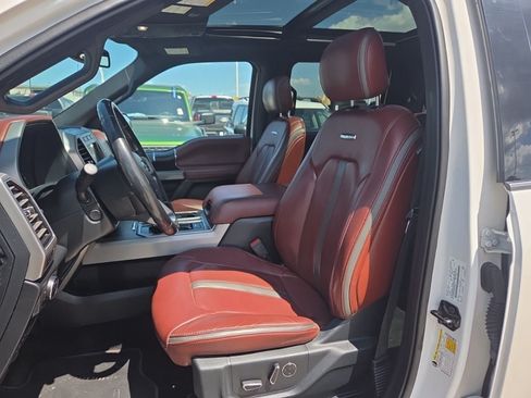 Used 2019 Ford F150 Platinum w/ Equipment Group 701A Luxury AWD/4WD image 9